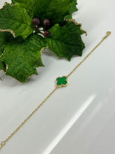 Load image into Gallery viewer, Single gold plated clover bracelet