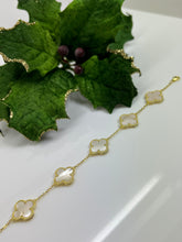 Load image into Gallery viewer, Multiple gold plated clover bracelet
