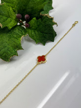 Load image into Gallery viewer, Single gold plated clover bracelet