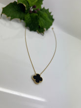 Load image into Gallery viewer, Single gold plated clover necklace