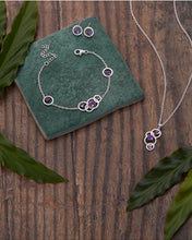 Load image into Gallery viewer, Silver Amethyst bracelet.