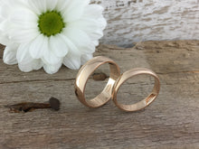 Load image into Gallery viewer, 9ct 8mm Rose Gold Traditional D shape Wedding Band.