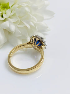 18ct Yellow Gold and Platinum Sapphire & Diamond cluster ring