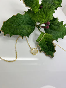 Single gold plated clover necklace