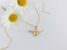Load image into Gallery viewer, 9ct Gold Honey Bee &amp; Diamond set Flower Necklace.  Handmade by Jeffs Jewellers
