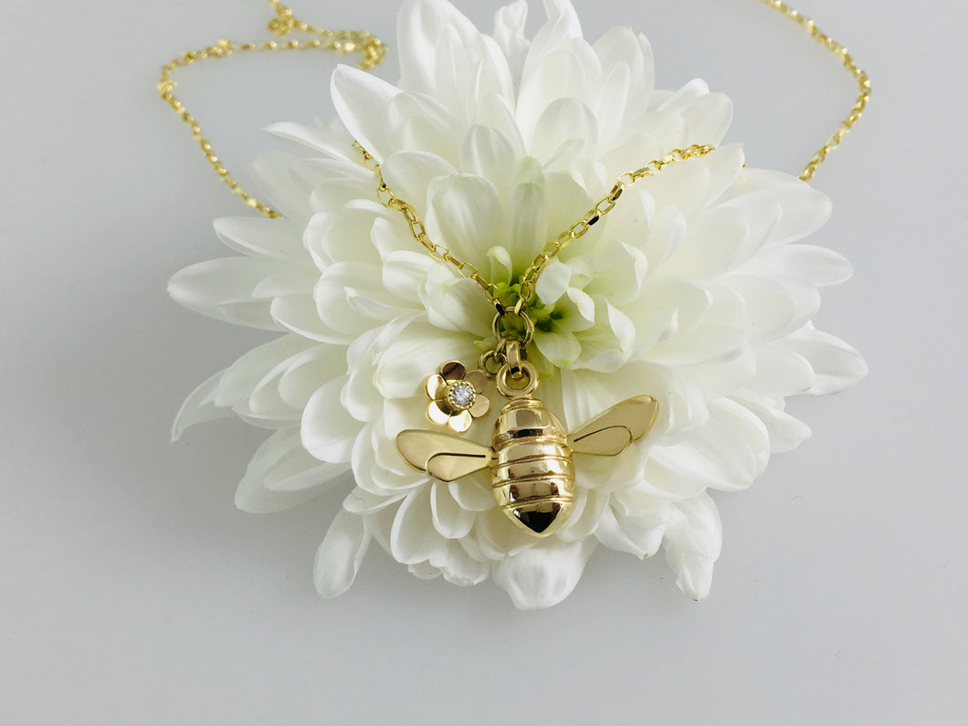 9ct Gold Honey Bee and Fixed Diamond set flower necklace by Jeffs Jewellers