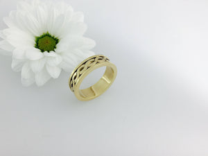 7mm Celtic love knot wedding band , 9ct Gold celtic ring. Totally handmade.
